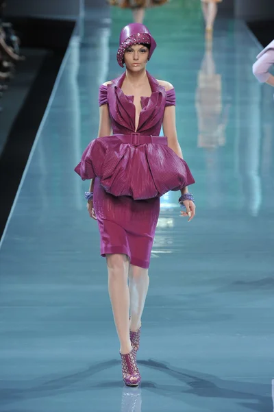 Look 24